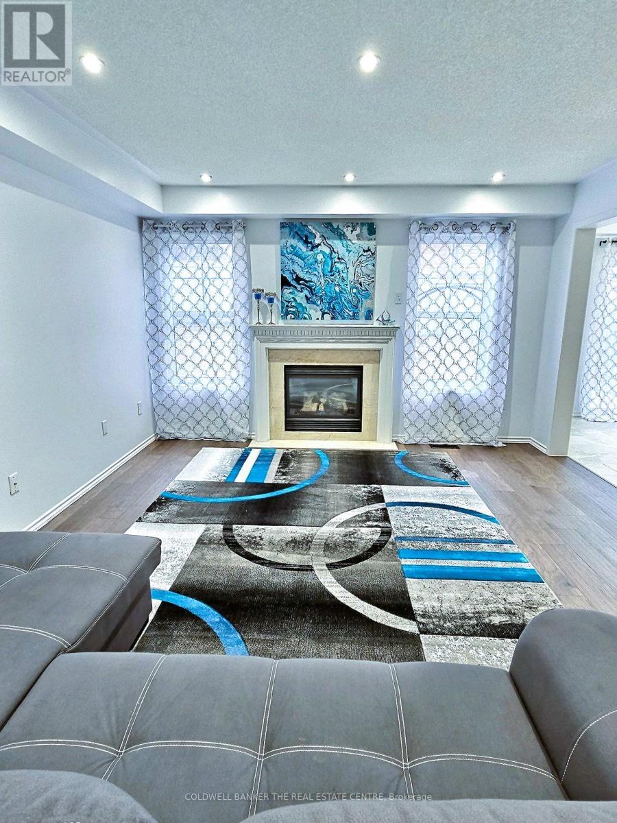 1 Rutherford Road, Bradford West Gwillimbury, Ontario  L3Z 0A5 - Photo 11 - N12365223