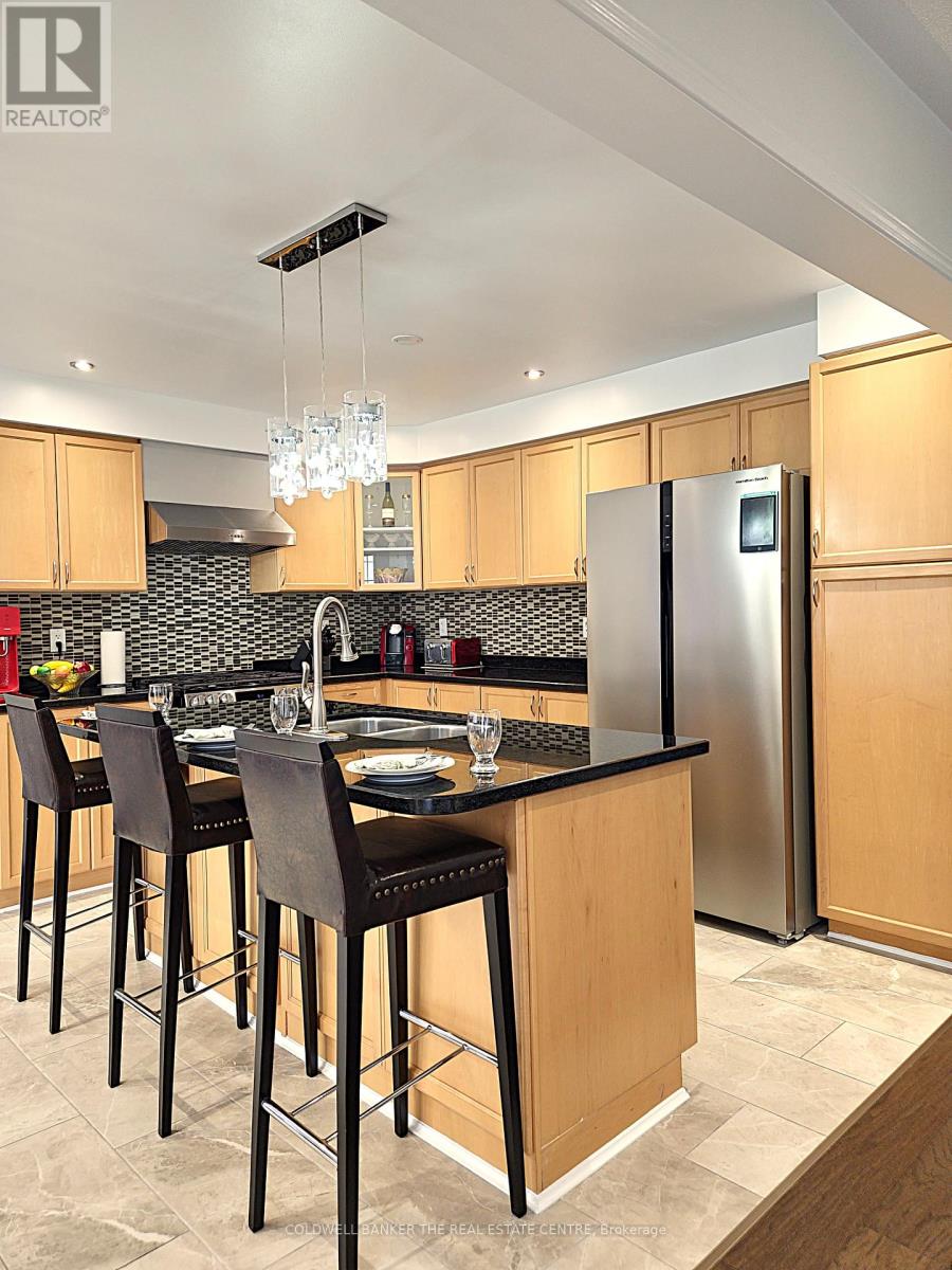 1 Rutherford Road, Bradford West Gwillimbury, Ontario  L3Z 0A5 - Photo 9 - N12365223