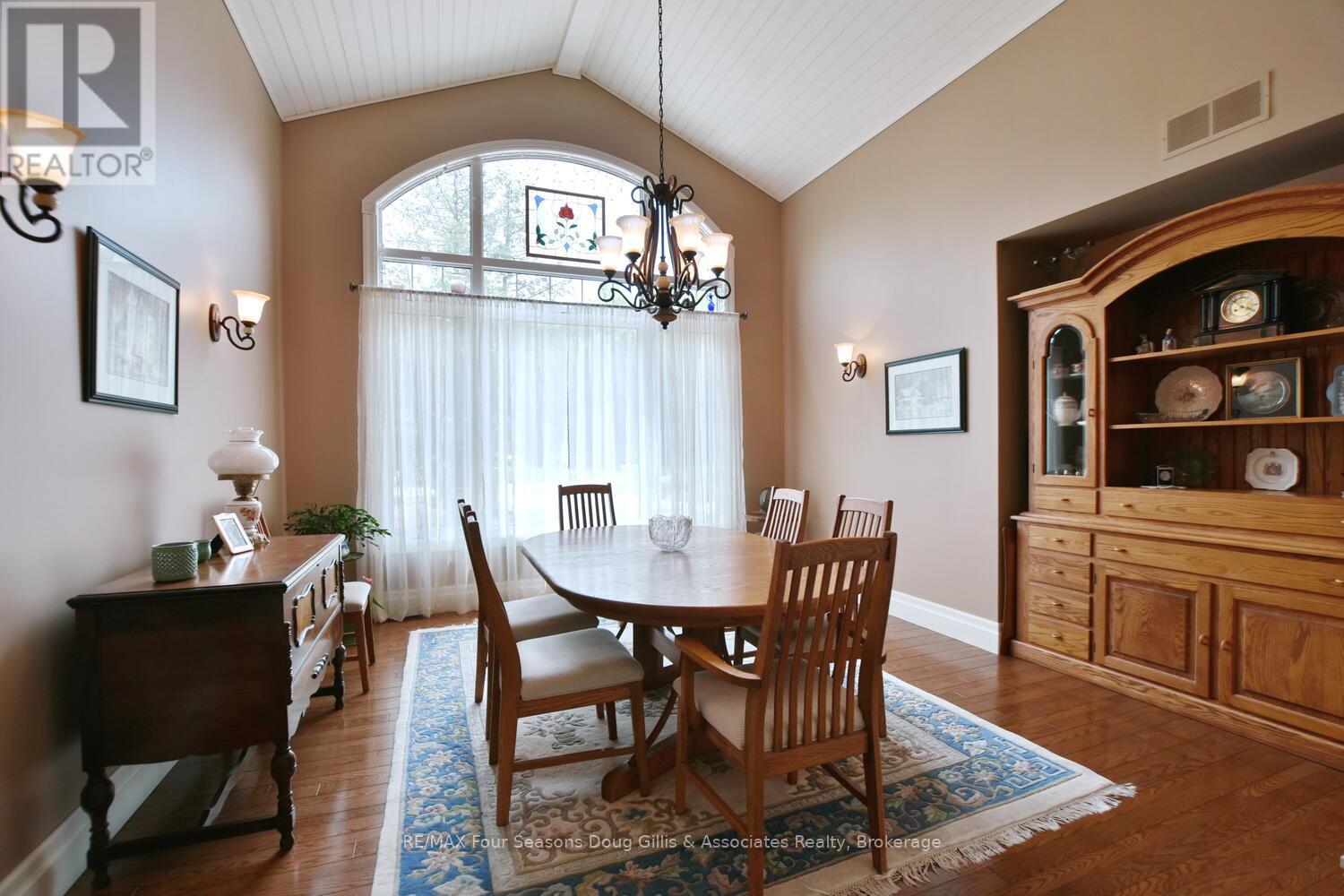 135 Algonquin Drive, Meaford, Ontario  N4L 0A7 - Photo 27 - X12238947