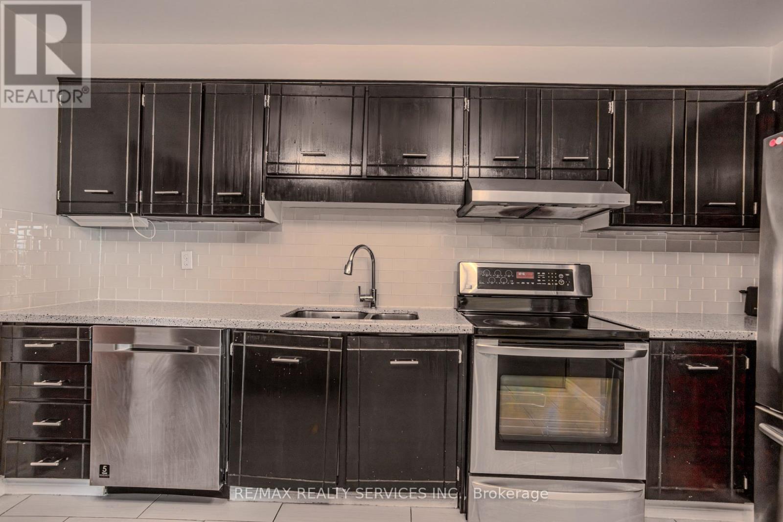 1501 - 20 Mississauga Valley Boulevard, Mississauga, Ontario  L5A 3S1 - Photo 15 - W12365227