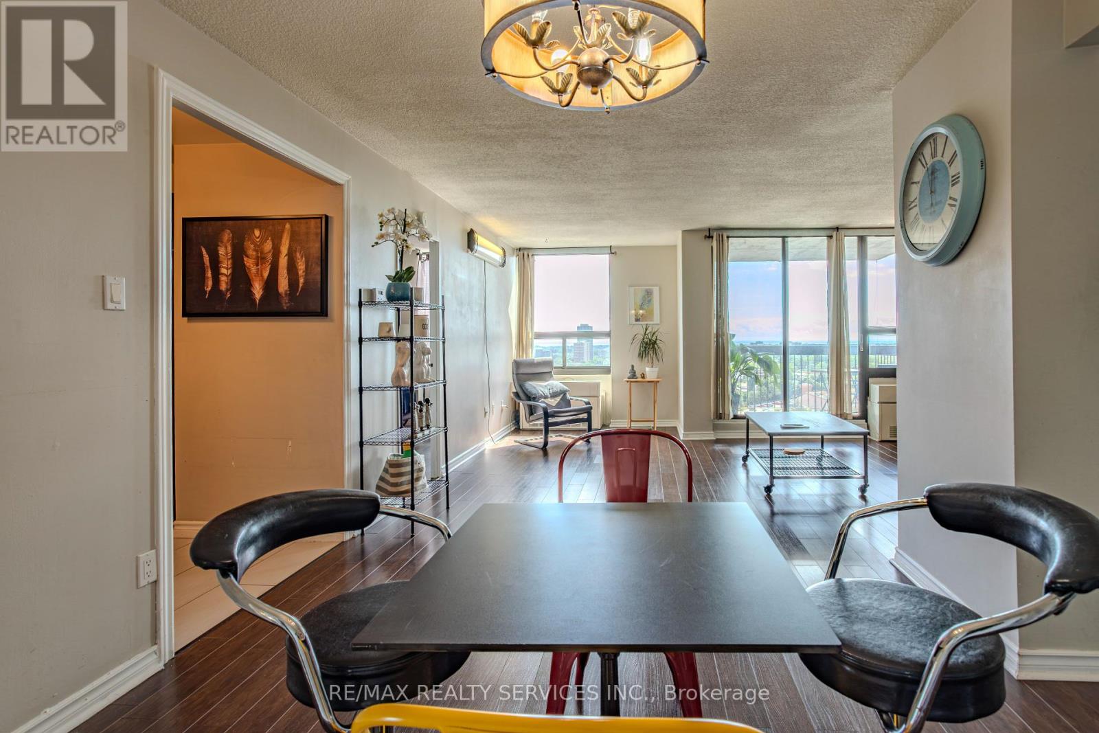 1501 - 20 Mississauga Valley Boulevard, Mississauga, Ontario  L5A 3S1 - Photo 3 - W12365227