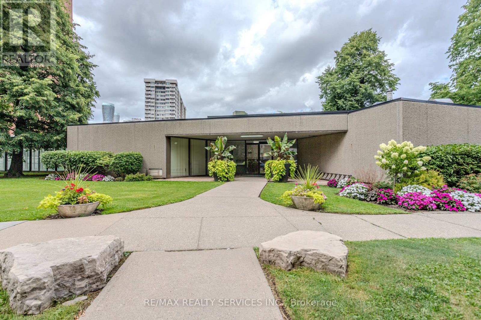 1501 - 20 Mississauga Valley Boulevard, Mississauga, Ontario  L5A 3S1 - Photo 44 - W12365227