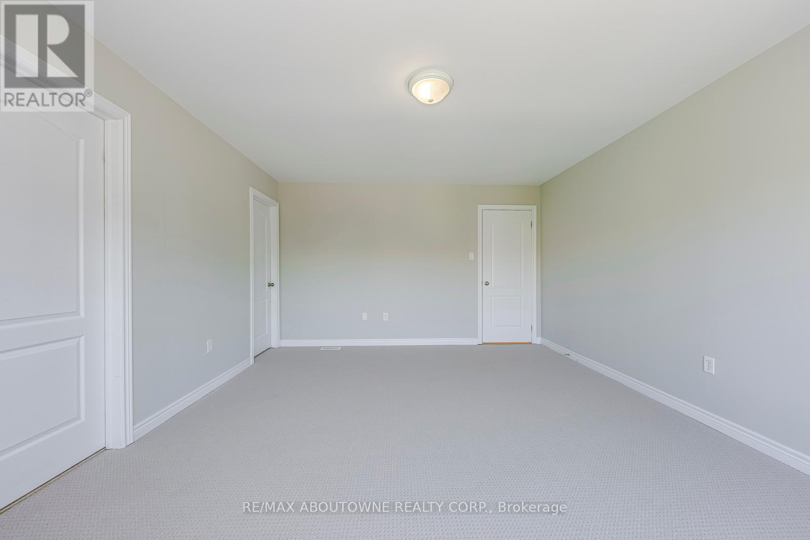 1254 Craigleith Road, Oakville, Ontario  L6H 0B6 - Photo 21 - W12365272