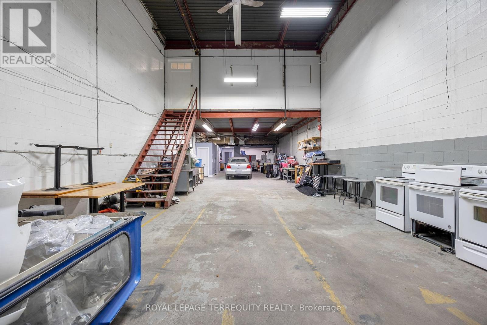 36 - 94 Kenhar Drive, Toronto, Ontario  M9L 1N2 - Photo 19 - W12365279