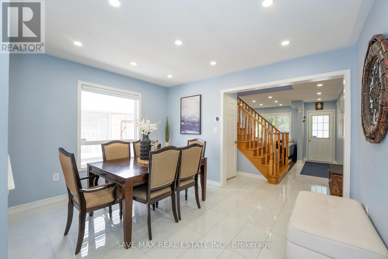 58 Ponymeadow Way, Brampton, Ontario  L6X 0M5 - Photo 10 - W12365305