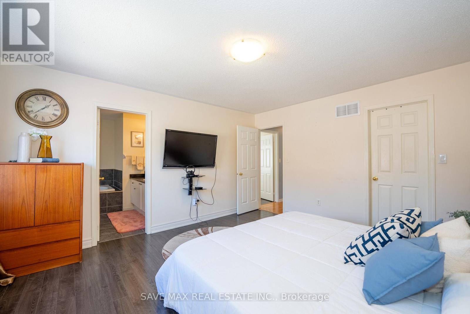 58 Ponymeadow Way, Brampton, Ontario  L6X 0M5 - Photo 26 - W12365305