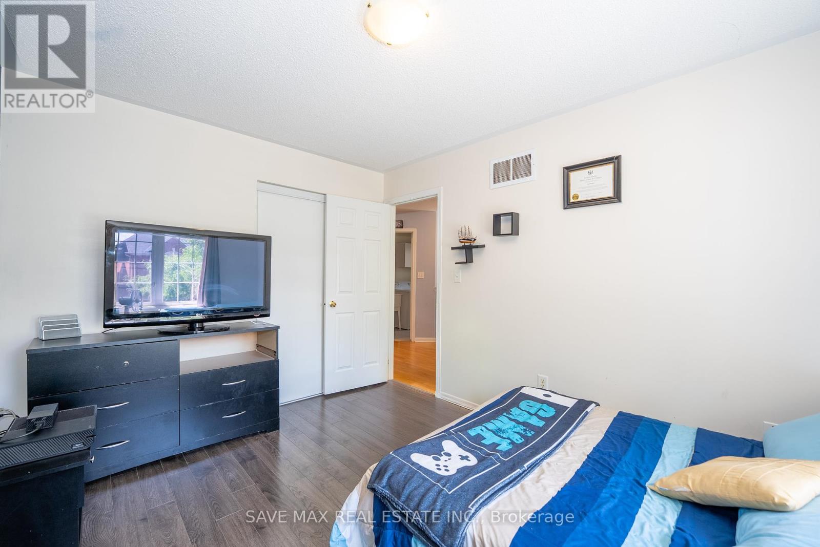 58 Ponymeadow Way, Brampton, Ontario  L6X 0M5 - Photo 32 - W12365305