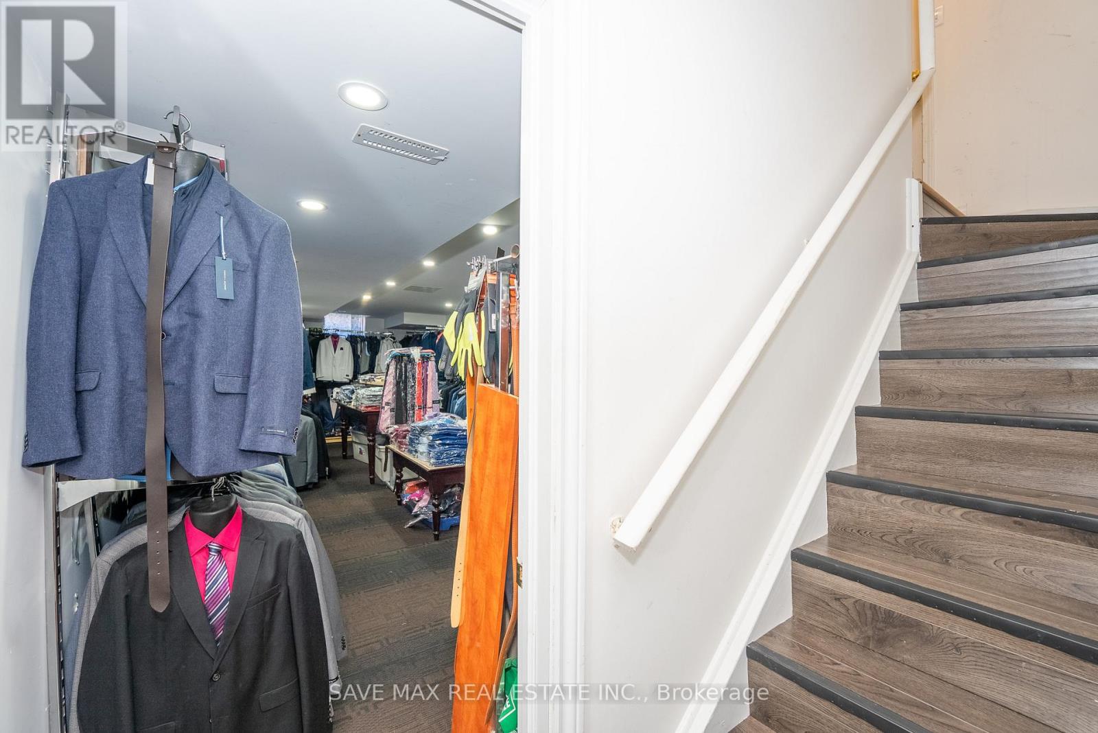 58 Ponymeadow Way, Brampton, Ontario  L6X 0M5 - Photo 44 - W12365305
