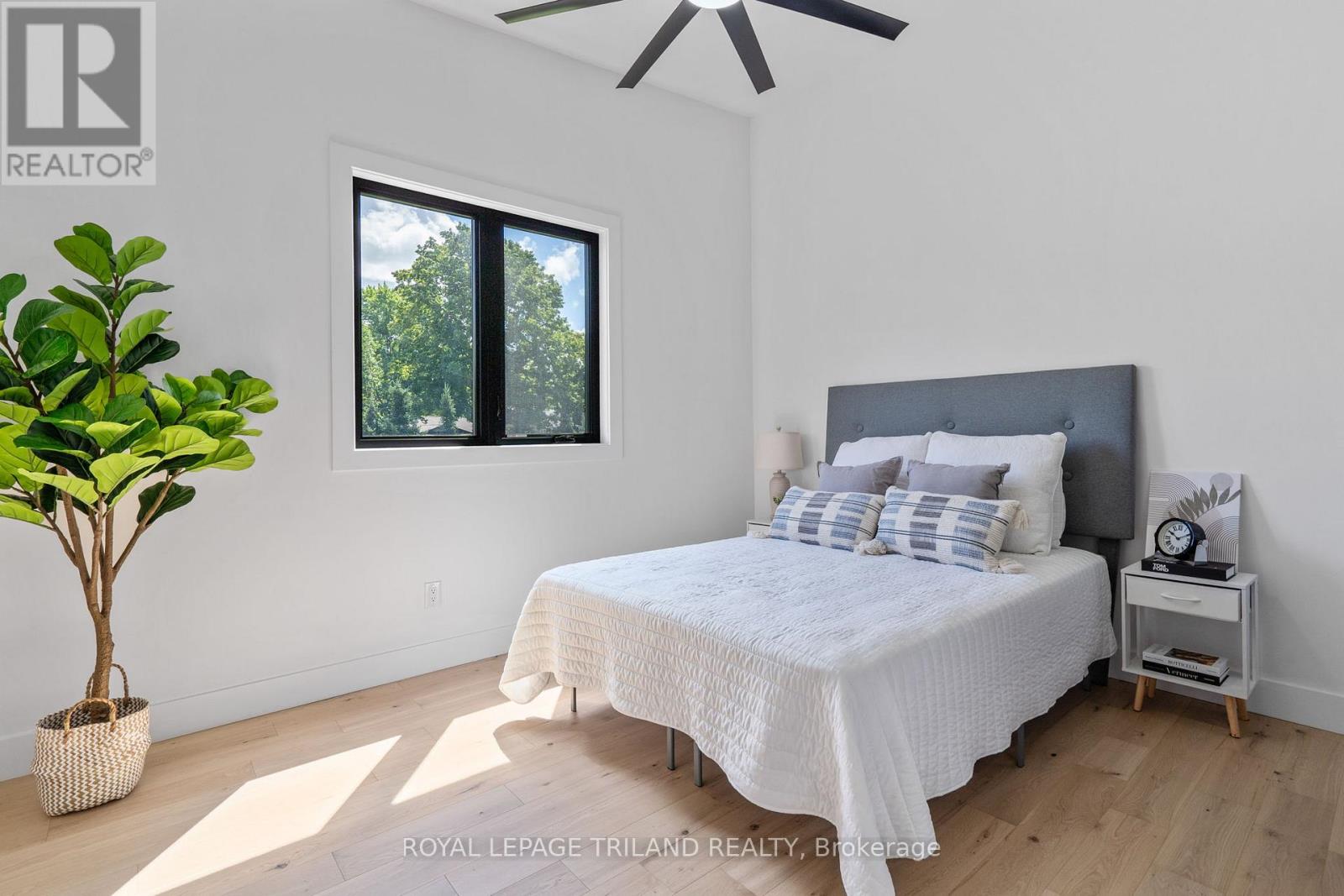 32 Alberta Street, Lambton Shores, Ontario  N0M 1T0 - Photo 33 - X12365368