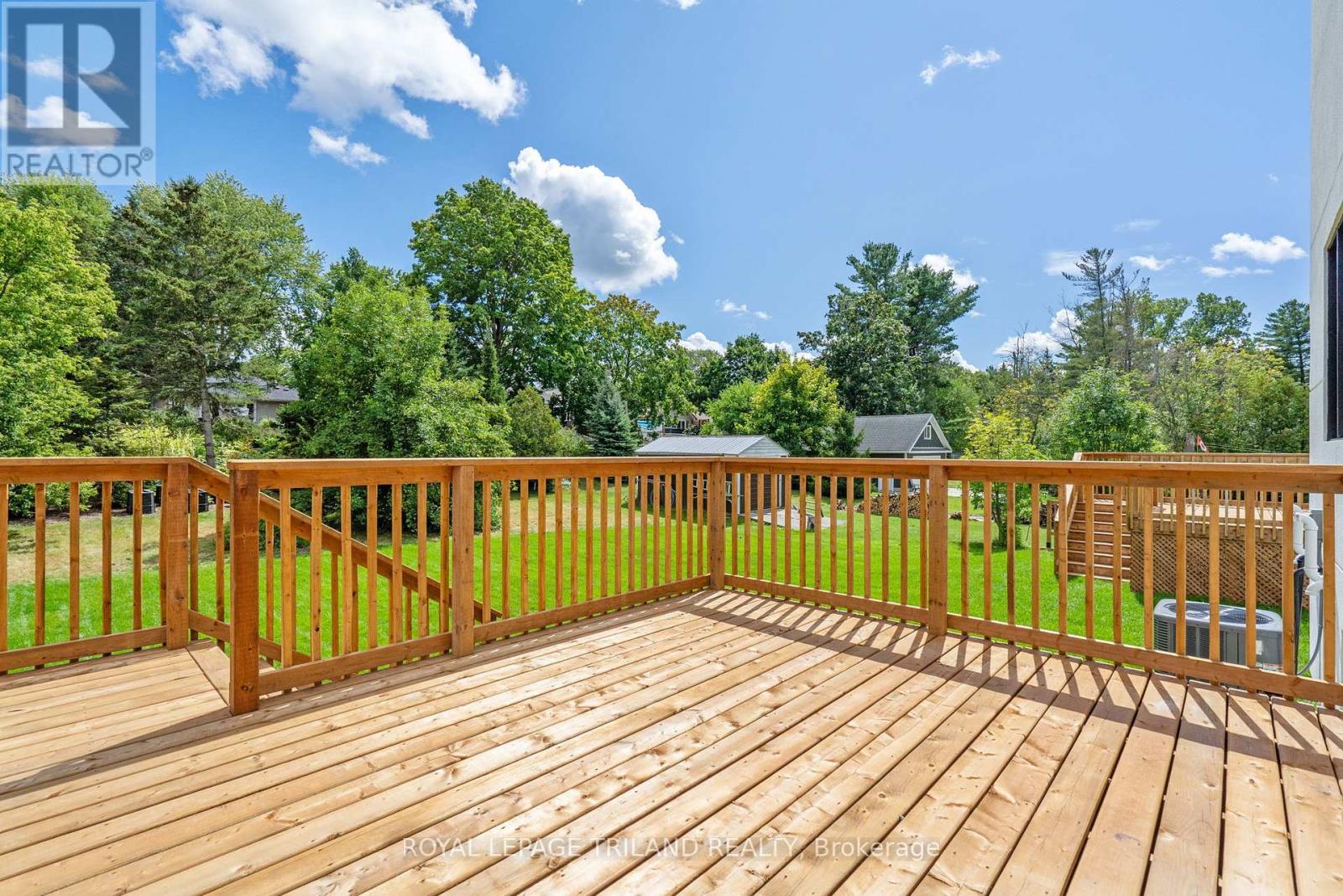 32 Alberta Street, Lambton Shores, Ontario  N0M 1T0 - Photo 43 - X12365368