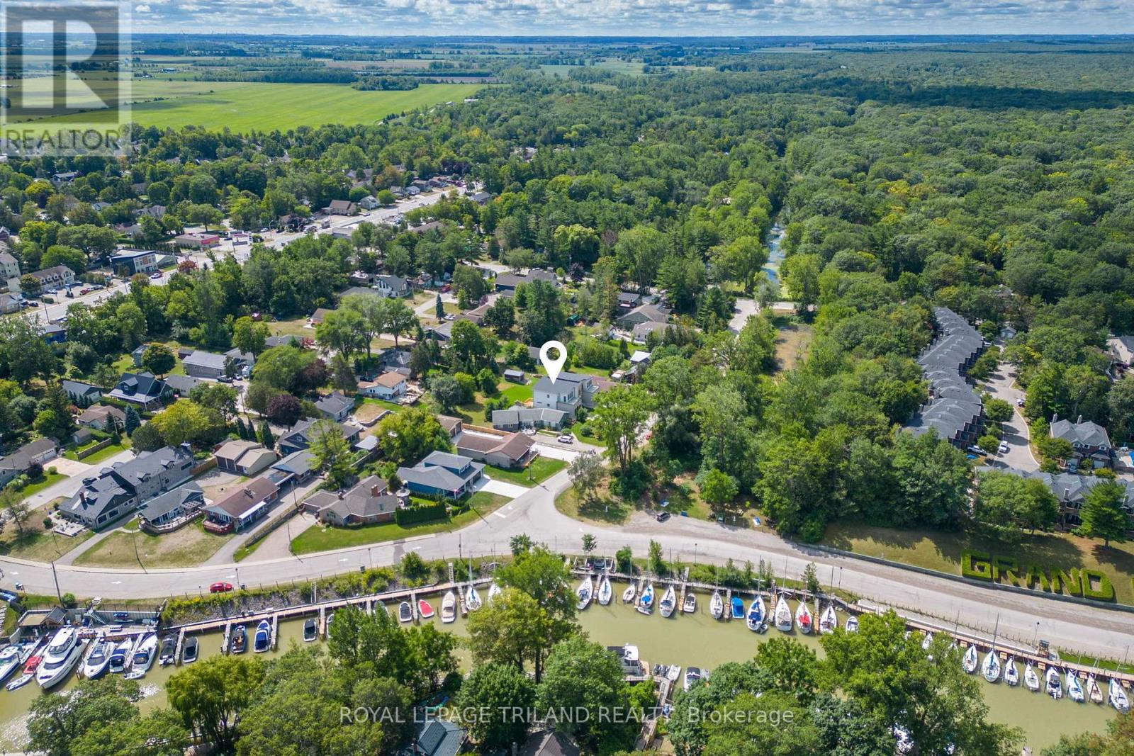 32 Alberta Street, Lambton Shores, Ontario  N0M 1T0 - Photo 46 - X12365368