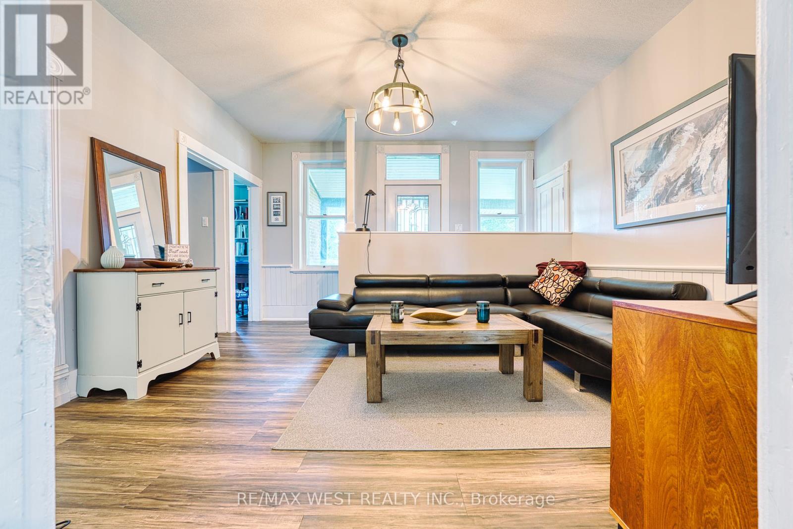 3030 Patrick Street, Howick, Ontario  N0G 1V0 - Photo 5 - X12365225