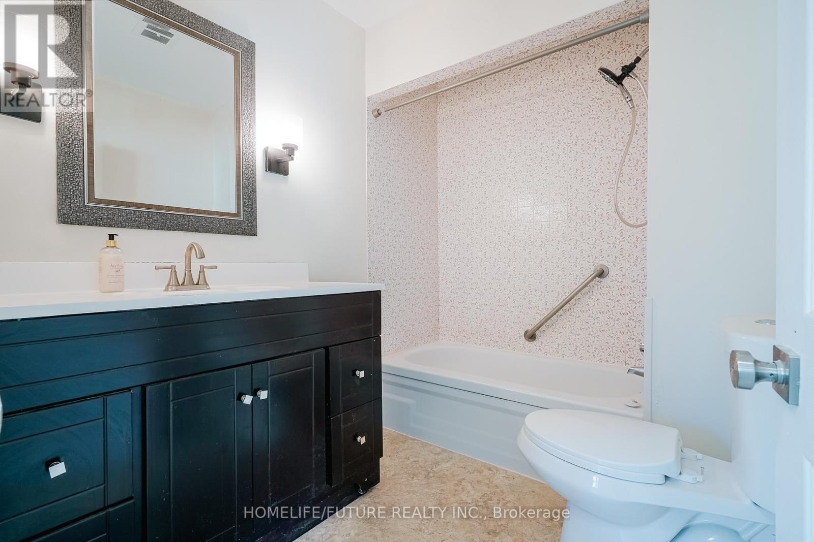 9 Toronto Road, Port Hope, Ontario  L1A 3R4 - Photo 14 - X12365246