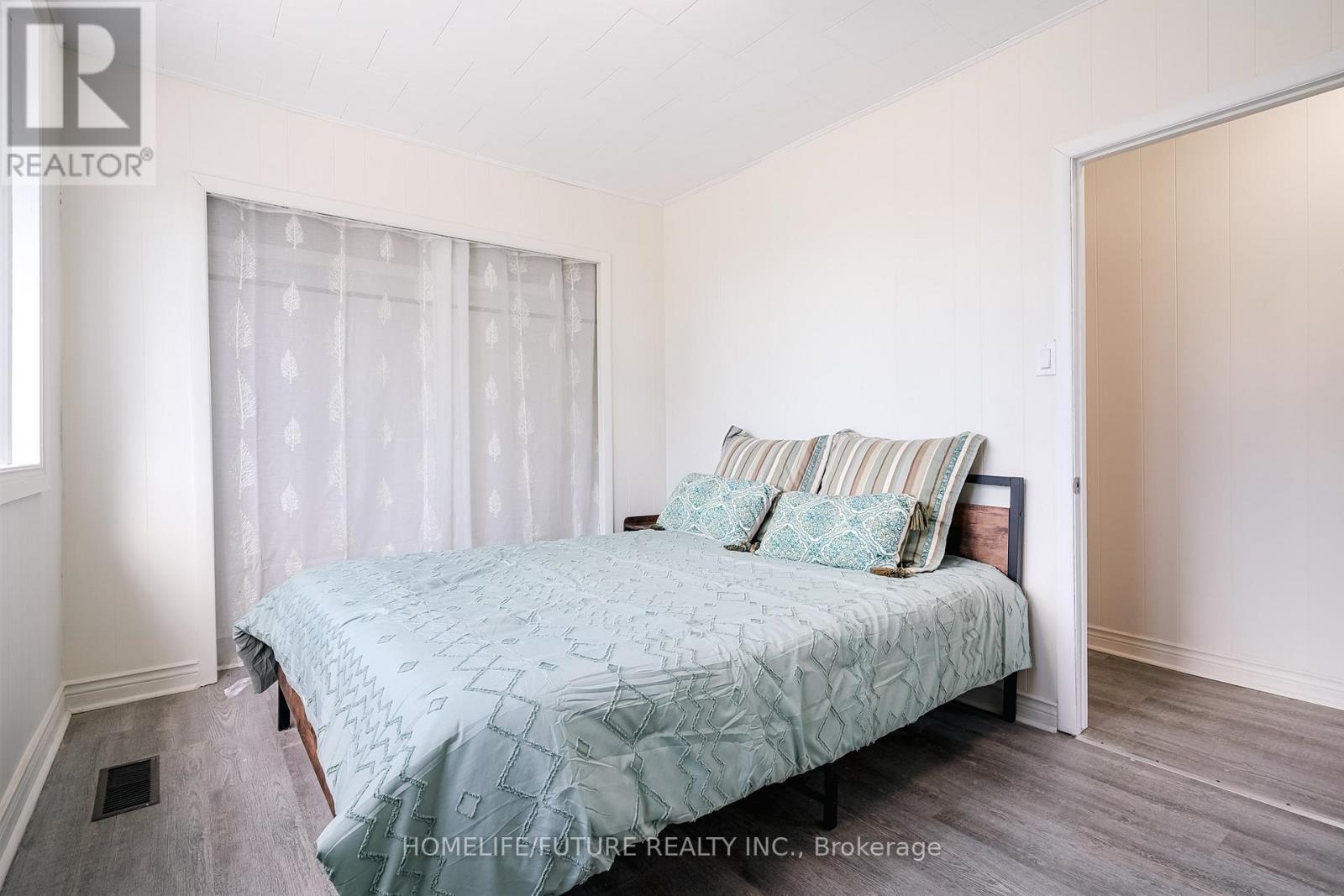 9 Toronto Road, Port Hope, Ontario  L1A 3R4 - Photo 17 - X12365246
