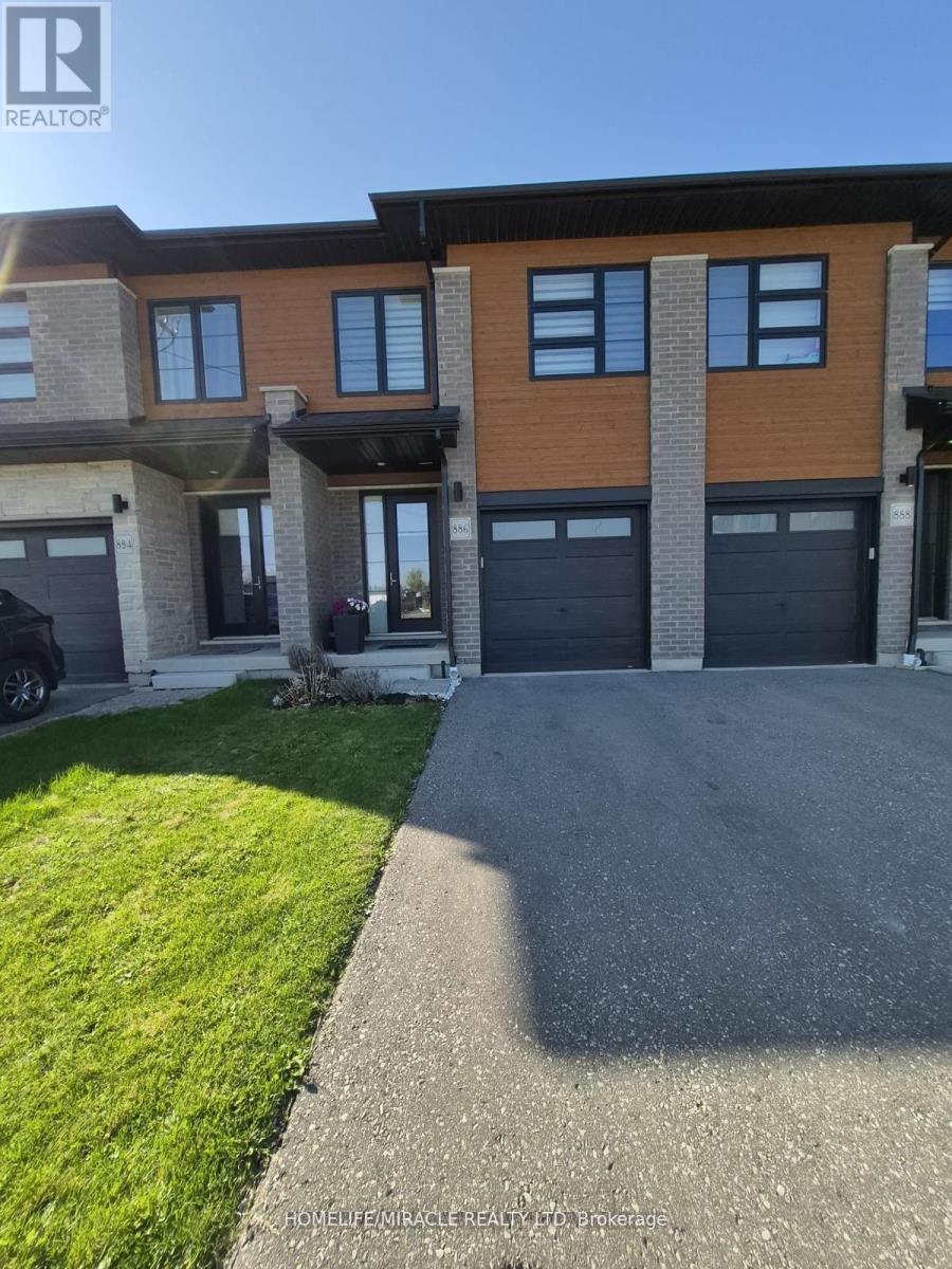 886 ROBERT FERRIE DRIVE, Kitchener, Ontario