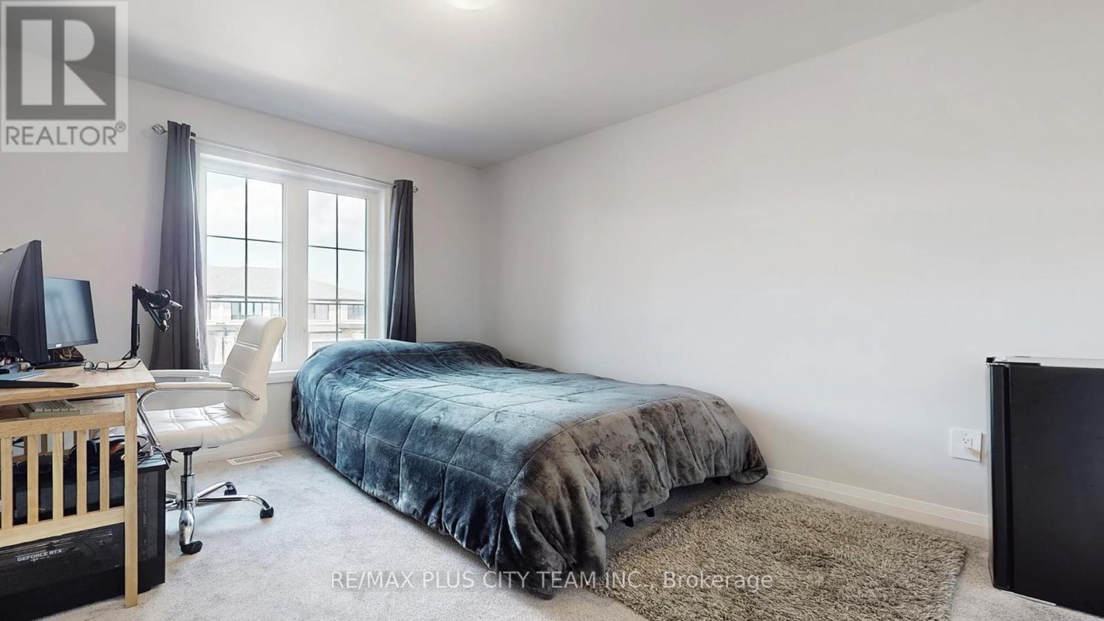 32 Keenan Street, Kawartha Lakes, Ontario  K9V 6C2 - Photo 19 - X12365336