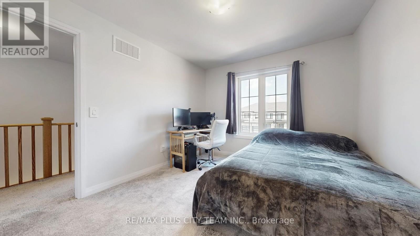 32 Keenan Street, Kawartha Lakes, Ontario  K9V 6C2 - Photo 20 - X12365336