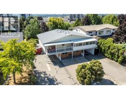 565 Chepesuik Court, kelowna, British Columbia