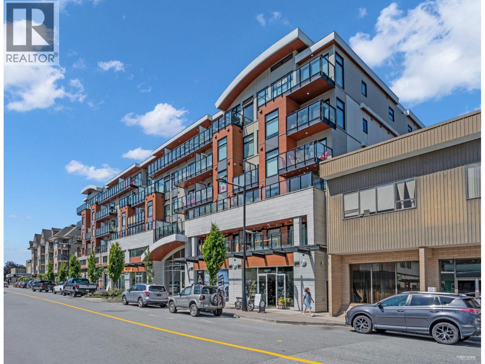 313 38033 Second Avenue, Squamish, British Columbia  V8B 0C4 - Photo 2 - R3040507