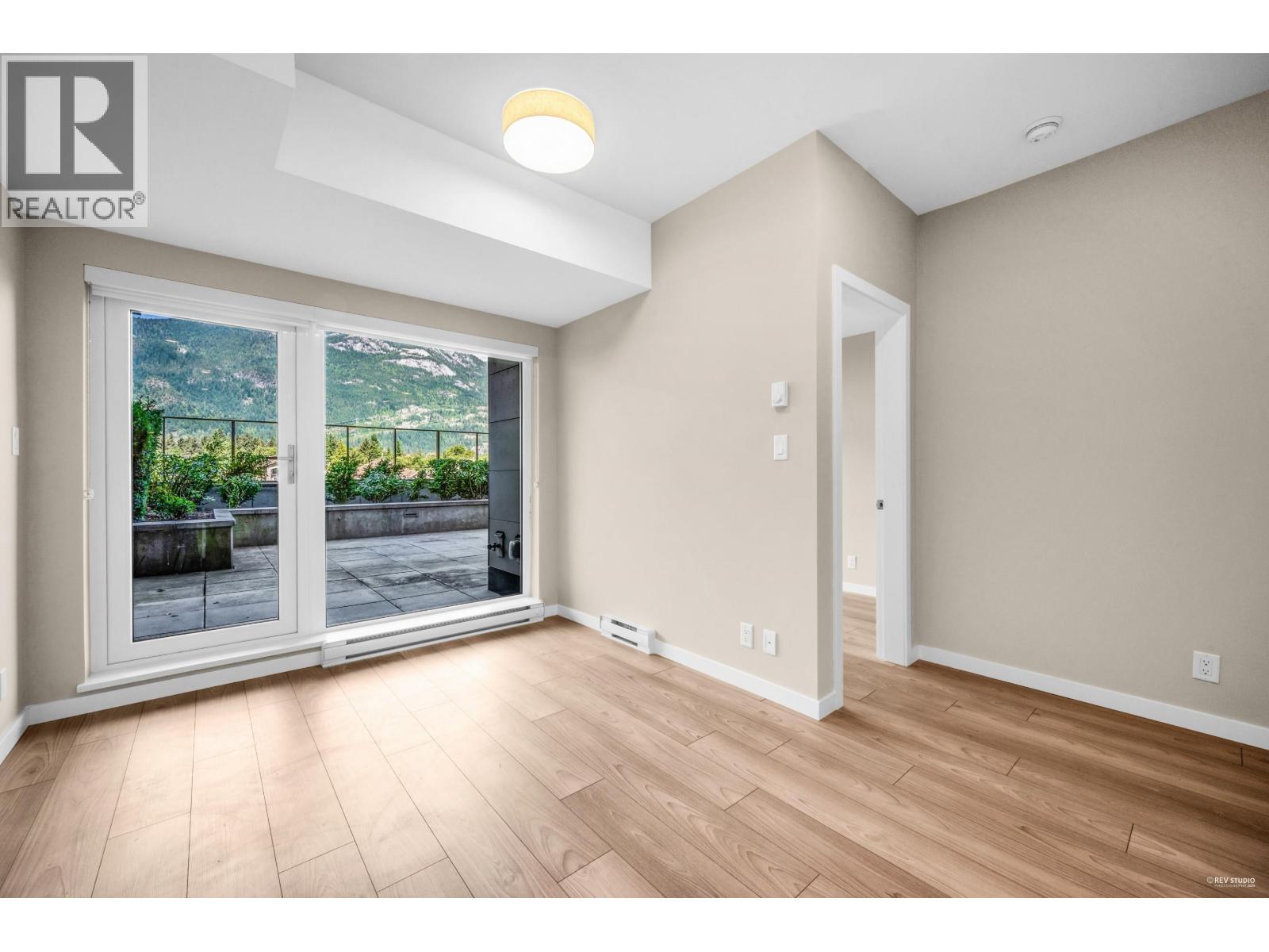 313 38033 Second Avenue, Squamish, British Columbia  V8B 0C4 - Photo 10 - R3040507
