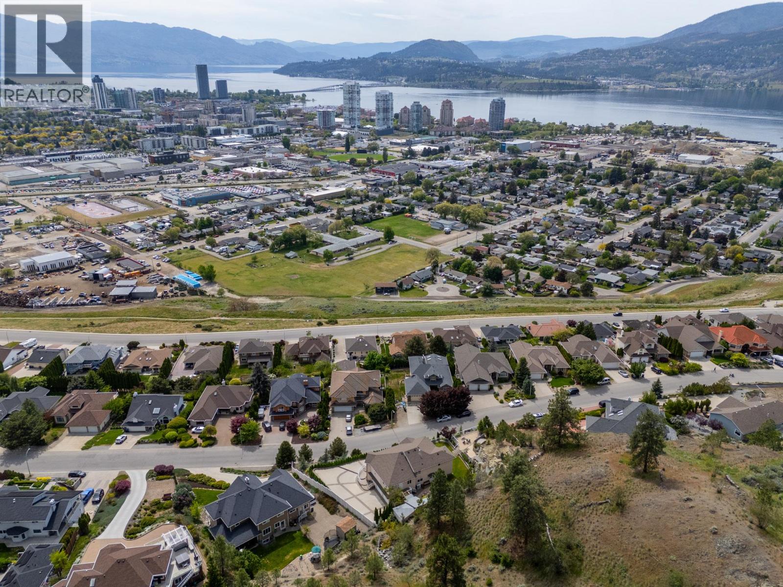 705 Royal Pine Drive, Kelowna, British Columbia  V1Y 9G2 - Photo 2 - 10347295