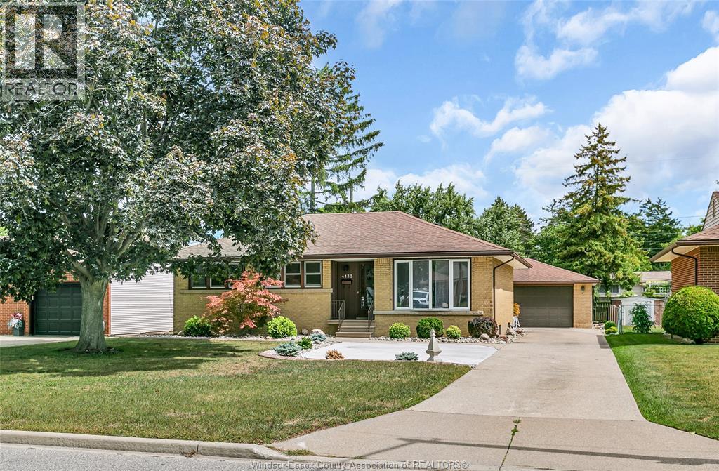 MLS# 25021632: 4132 MOUNT ROYAL, Windsor, Canada