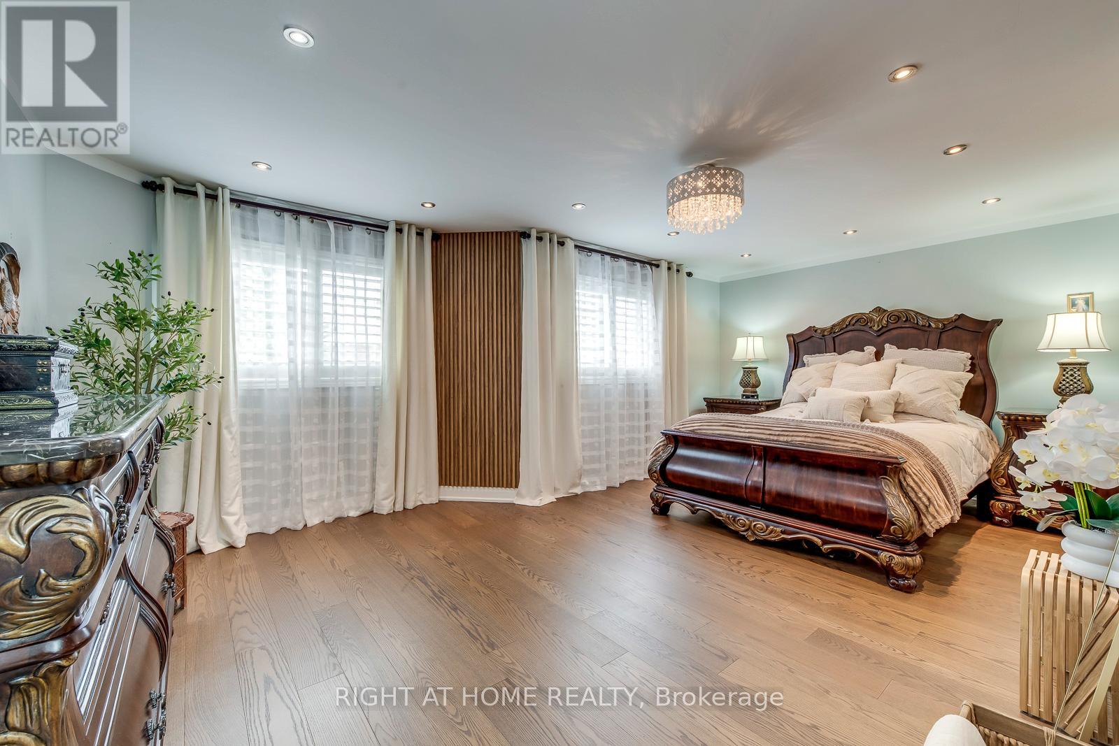 3349 Grand Park Drive, Mississauga (Fairview), Ontario  L5B 4C9 - Photo 14 - W12284597