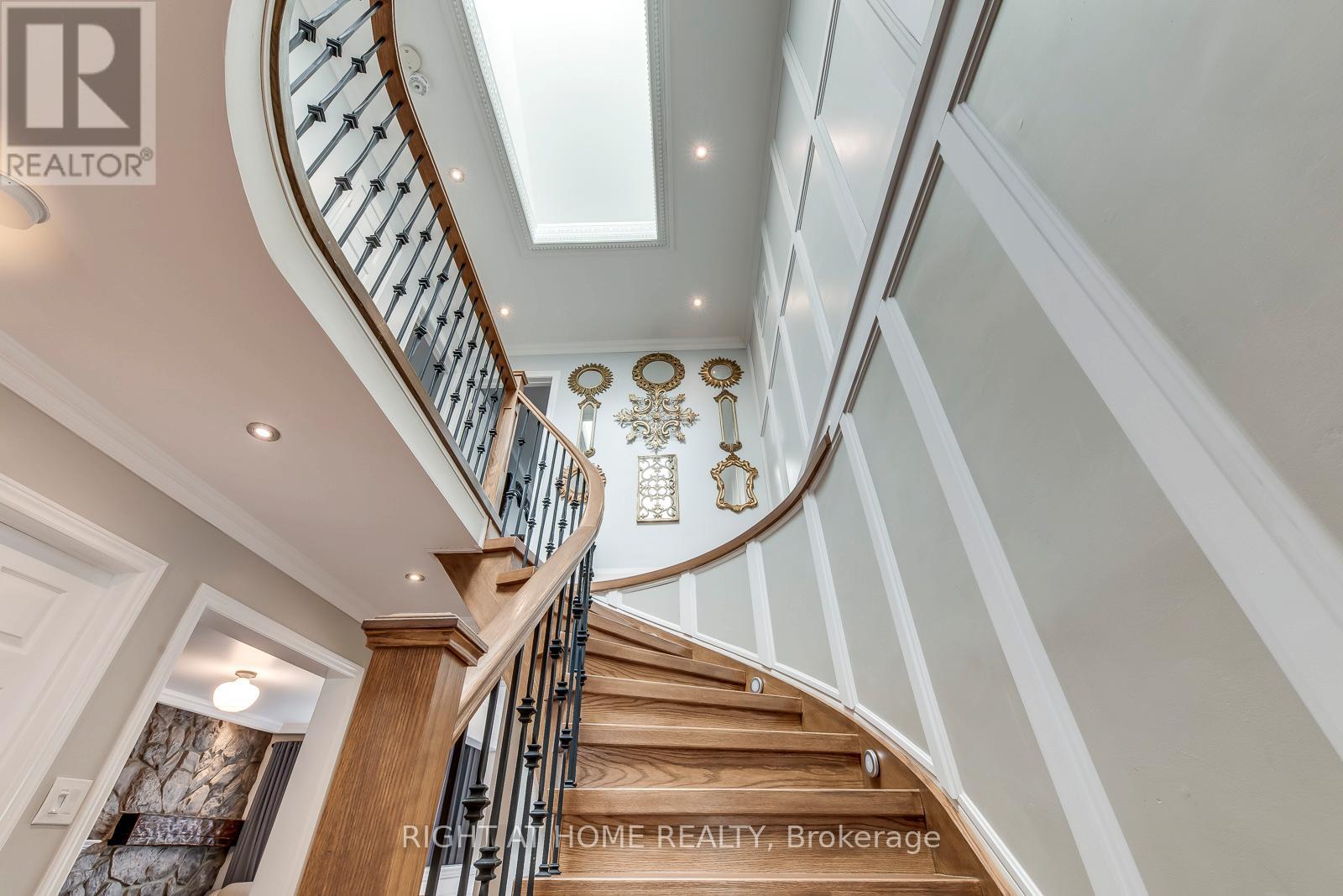3349 Grand Park Drive, Mississauga (Fairview), Ontario  L5B 4C9 - Photo 12 - W12284597