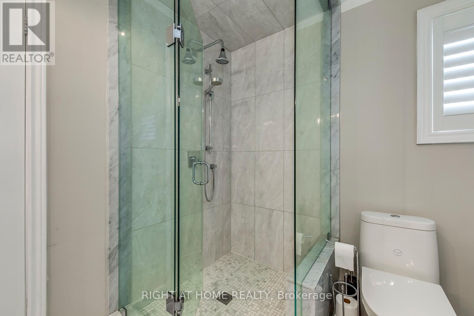 3349 Grand Park Drive, Mississauga (Fairview), Ontario  L5B 4C9 - Photo 17 - W12284597