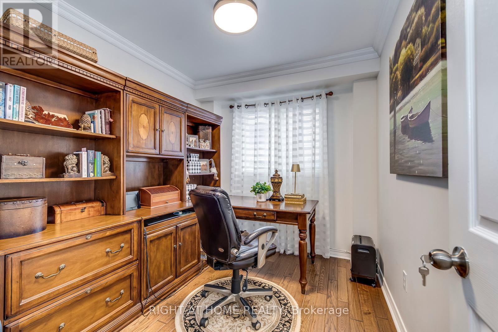 3349 Grand Park Drive, Mississauga (Fairview), Ontario  L5B 4C9 - Photo 8 - W12284597