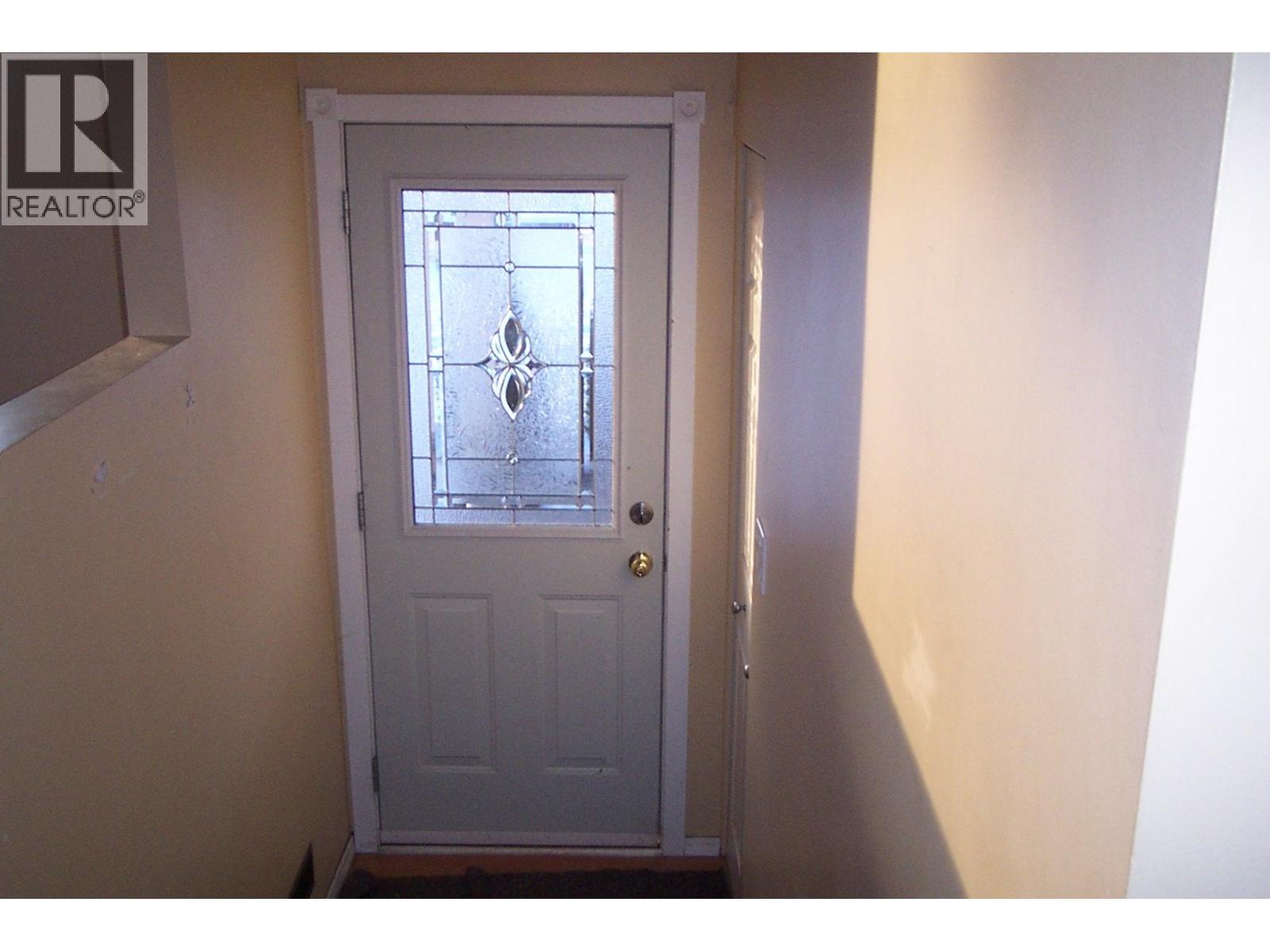 12 Ralston Drive, Mackenzie, British Columbia  V0J 2C0 - Photo 6 - R3000644