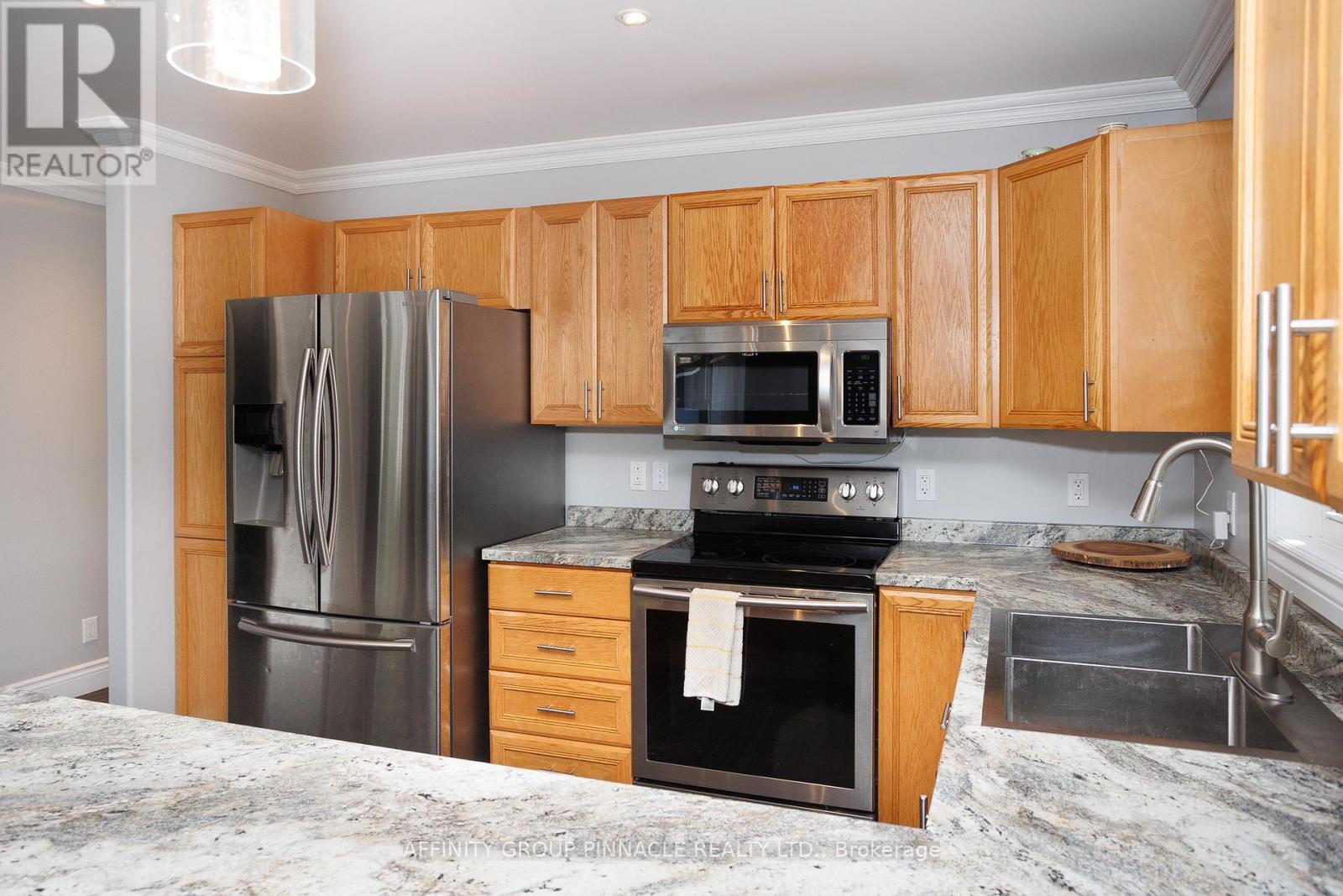 3 Duke Street, Kawartha Lakes, Ontario  K9V 2K5 - Photo 21 - X12365444