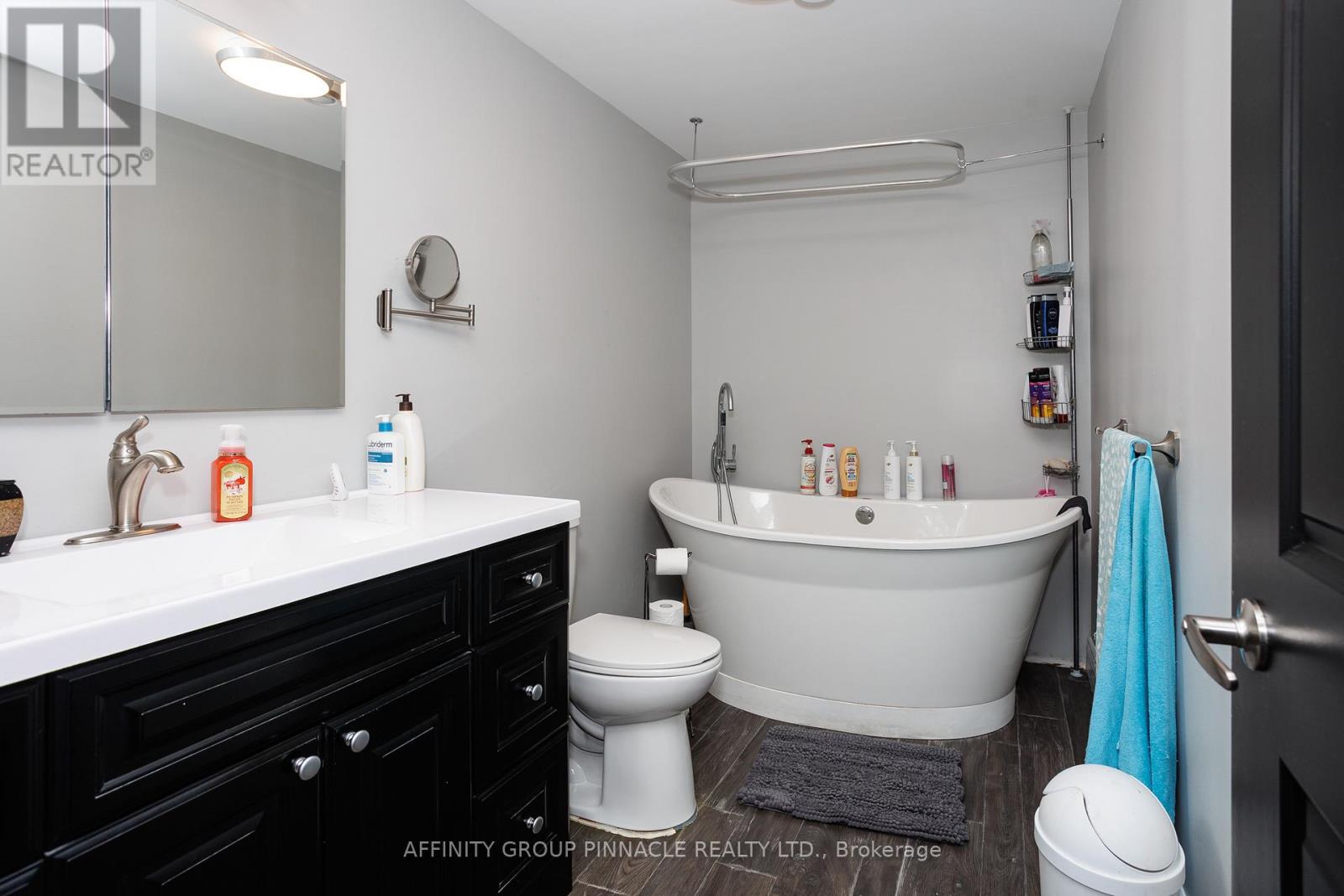3 Duke Street, Kawartha Lakes, Ontario  K9V 2K5 - Photo 30 - X12365444