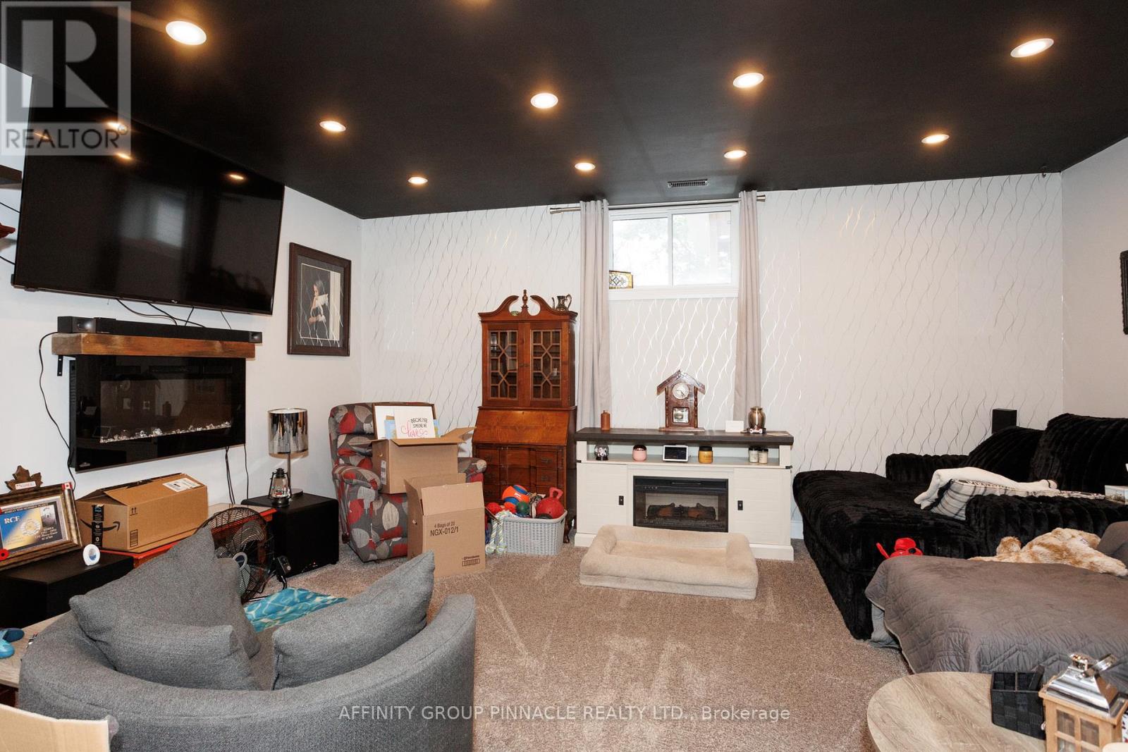 3 Duke Street, Kawartha Lakes, Ontario  K9V 2K5 - Photo 36 - X12365444