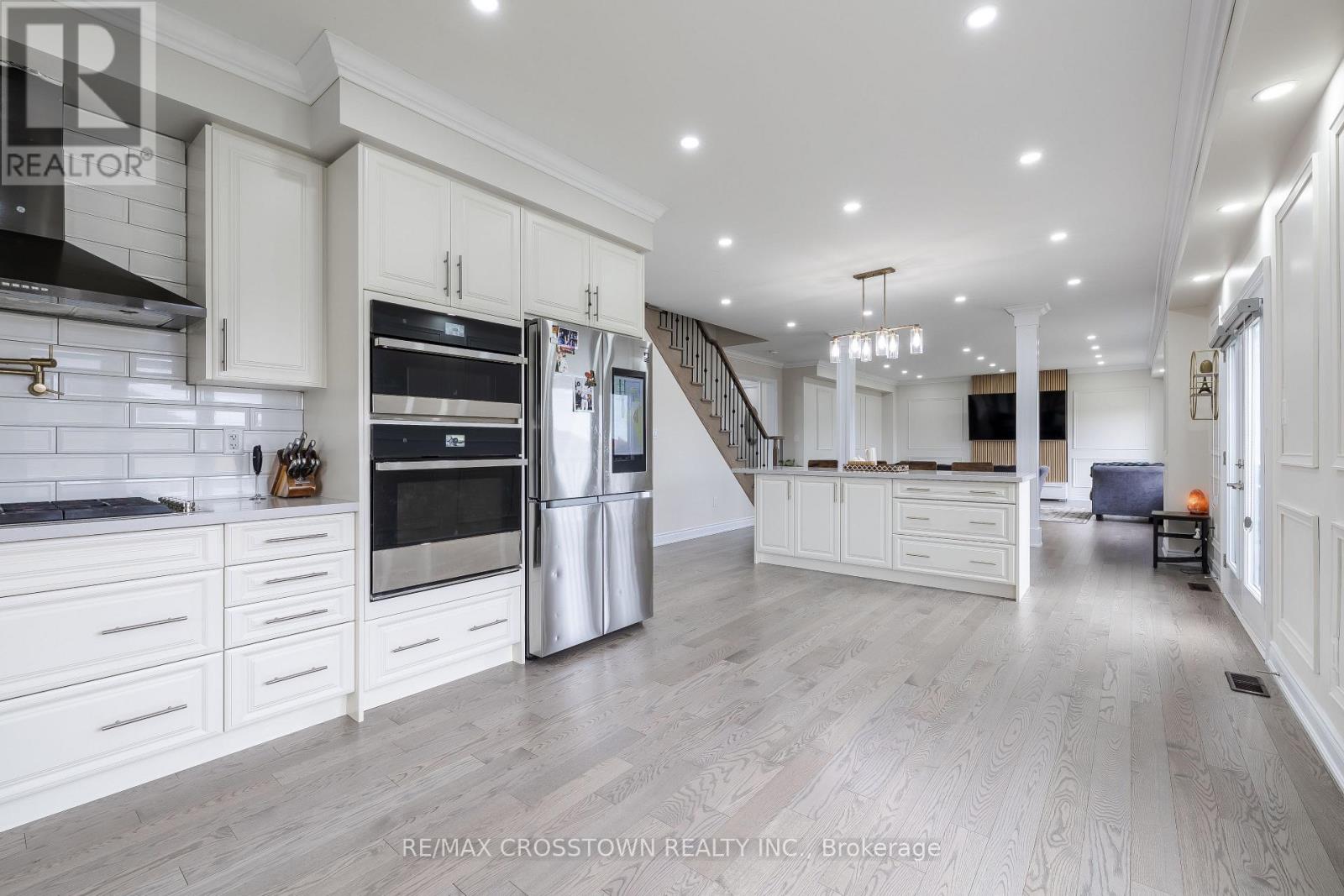 10 Stewart Crescent, Essa (Thornton), Ontario  L0L 2N0 - Photo 21 - N12365361