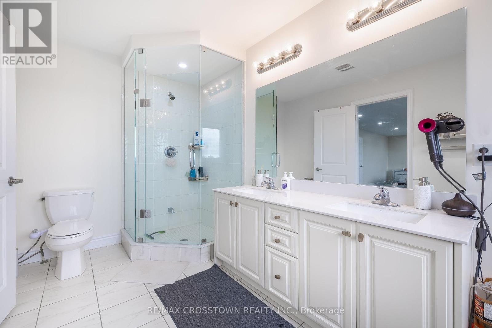 10 Stewart Crescent, Essa (Thornton), Ontario  L0L 2N0 - Photo 35 - N12365361