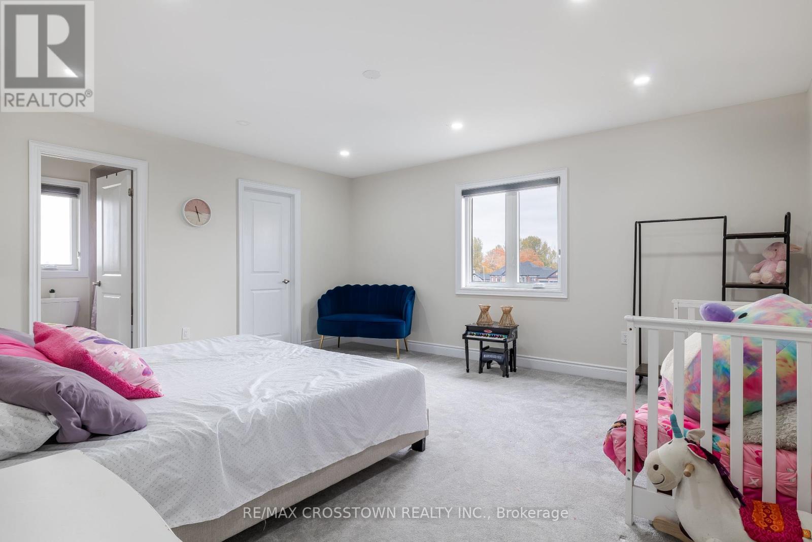 10 Stewart Crescent, Essa (Thornton), Ontario  L0L 2N0 - Photo 43 - N12365361