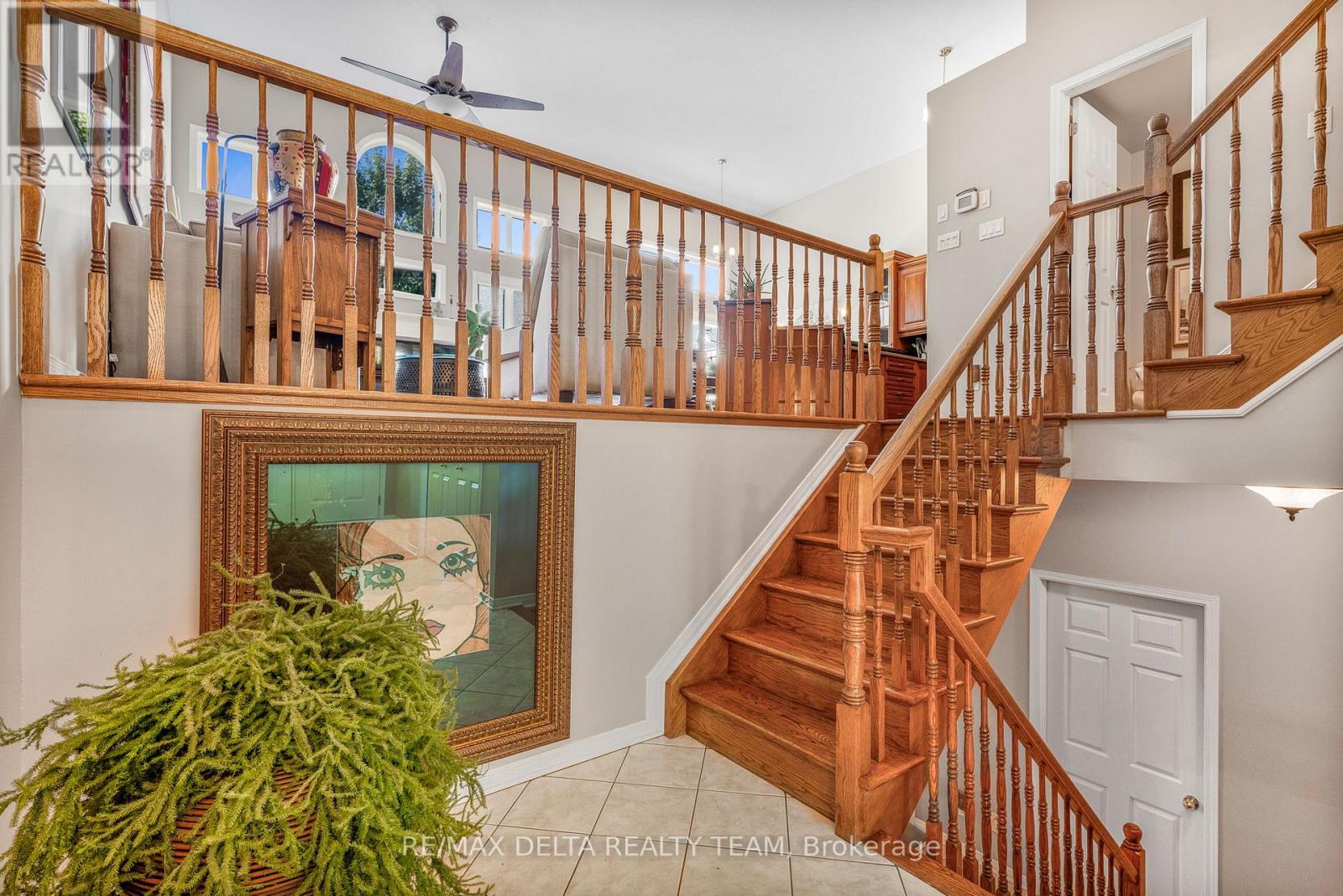 Property at 116 GLADEVIEW PRIVATE image 5