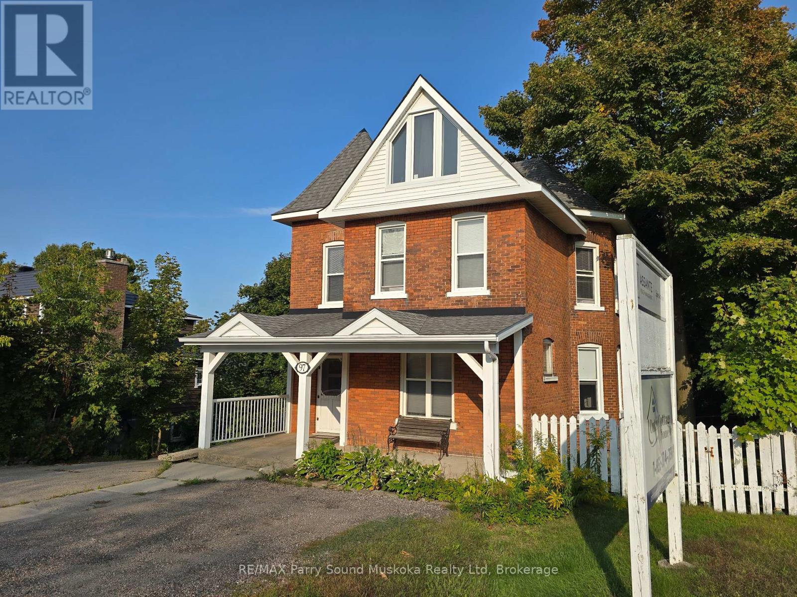 97 JAMES STREET, Parry Sound, Ontario