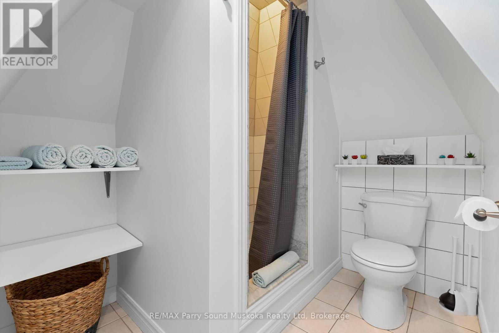 97 James Street, Parry Sound, Ontario  P2A 1T7 - Photo 18 - X12365474