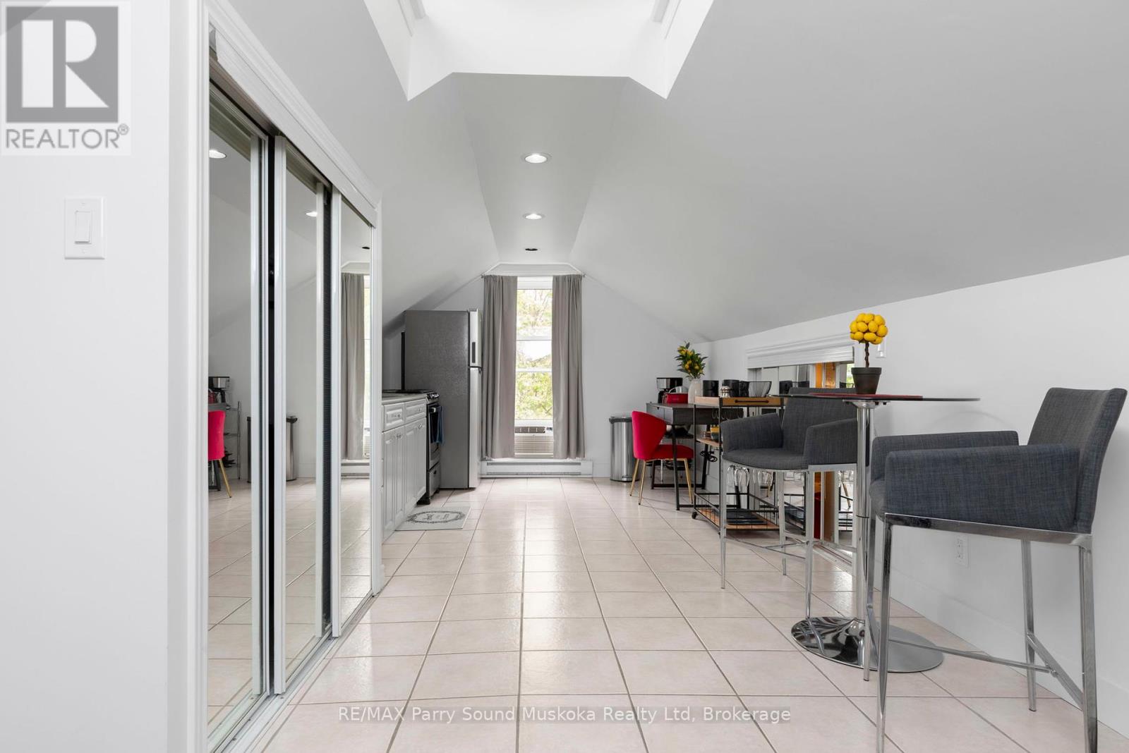 97 James Street, Parry Sound, Ontario  P2A 1T7 - Photo 21 - X12365474