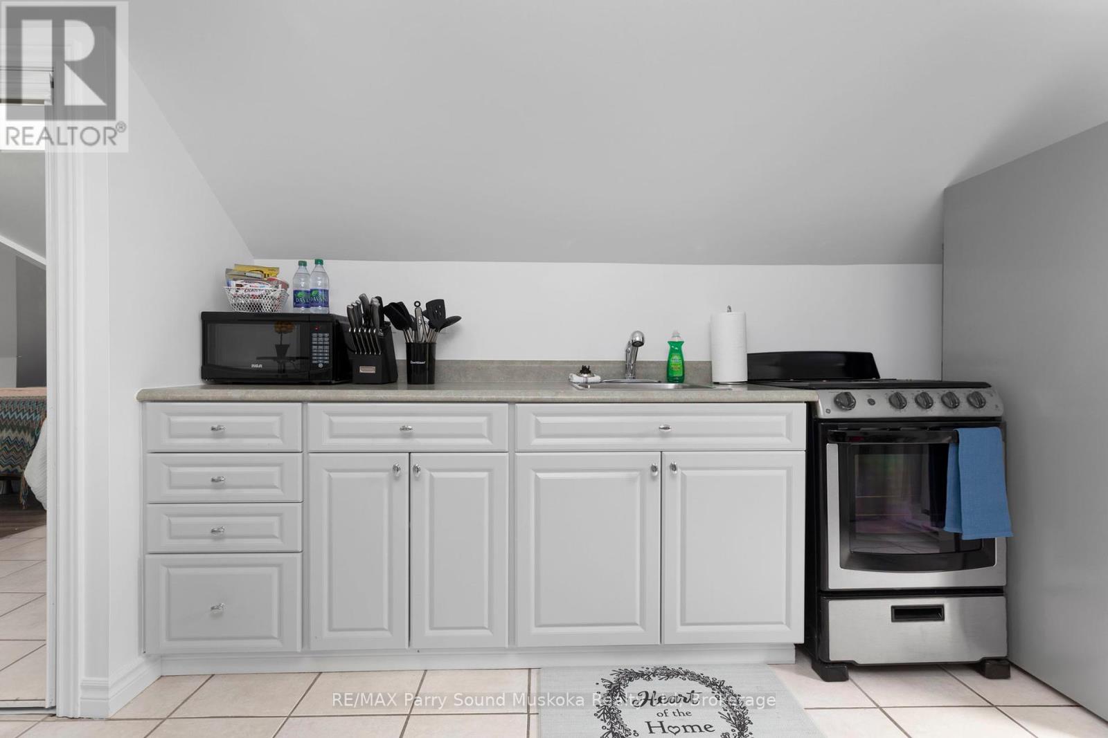 97 James Street, Parry Sound, Ontario  P2A 1T7 - Photo 23 - X12365474