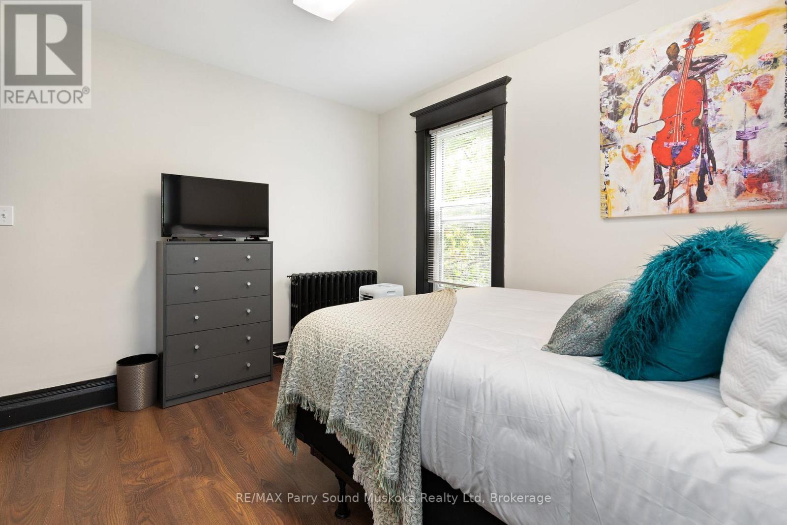 97 James Street, Parry Sound, Ontario  P2A 1T7 - Photo 9 - X12365474