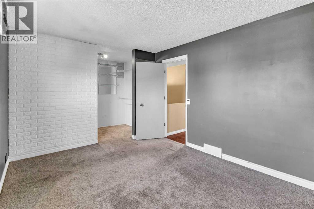 32 Erin Mount Crescent Se, Calgary, Alberta  T2B 2S3 - Photo 19 - A2251705