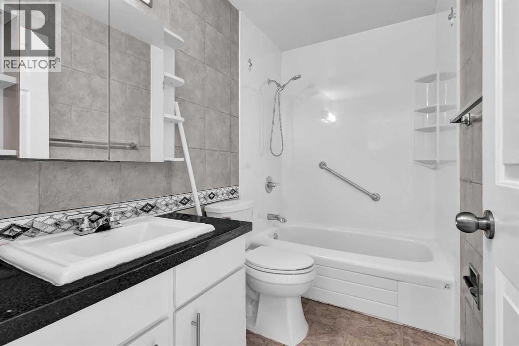 32 Erin Mount Crescent Se, Calgary, Alberta  T2B 2S3 - Photo 20 - A2251705
