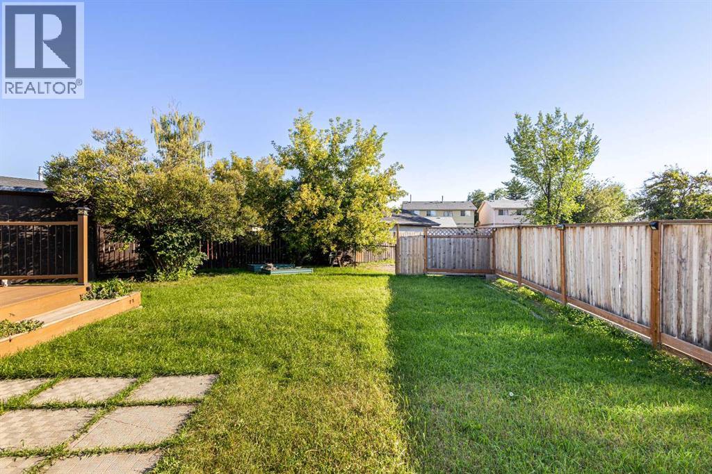 32 Erin Mount Crescent Se, Calgary, Alberta  T2B 2S3 - Photo 39 - A2251705