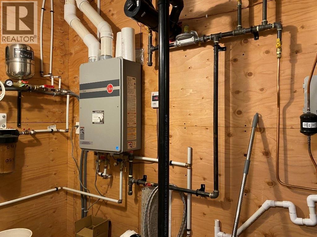 4045 Vale Avenue, Grand Forks, British Columbia  V0H 1H5 - Photo 19 - 10348700