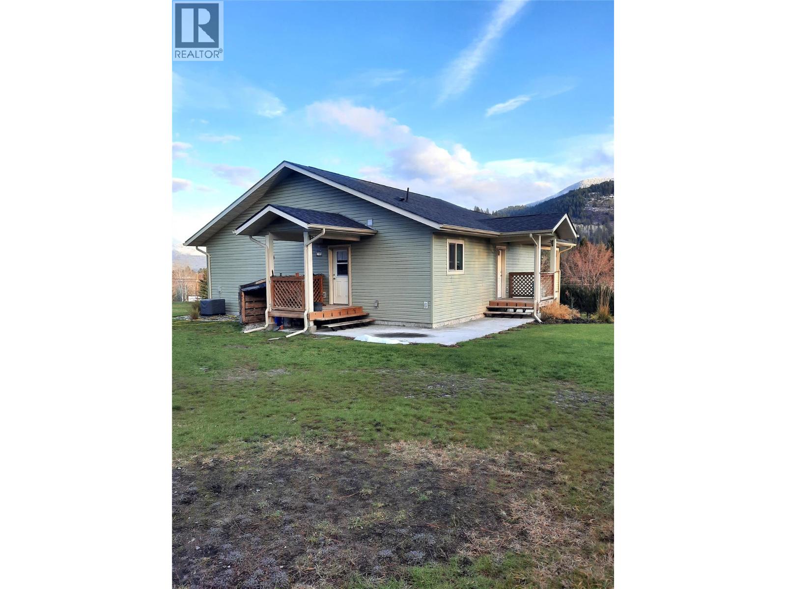 4045 Vale Avenue, Grand Forks, British Columbia  V0H 1H5 - Photo 28 - 10348700