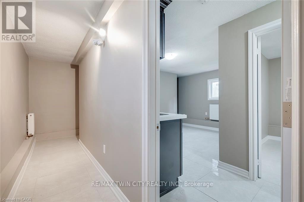 457 King Street E, Cambridge, Ontario  N3H 3N1 - Photo 14 - X12365349