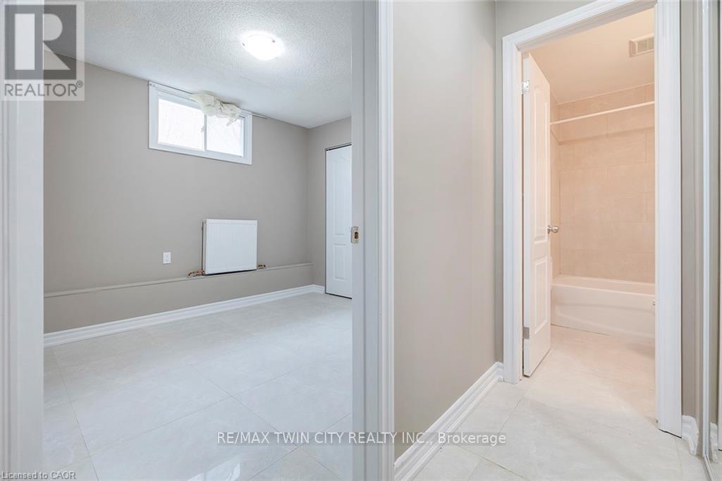 457 King Street E, Cambridge, Ontario  N3H 3N1 - Photo 16 - X12365349